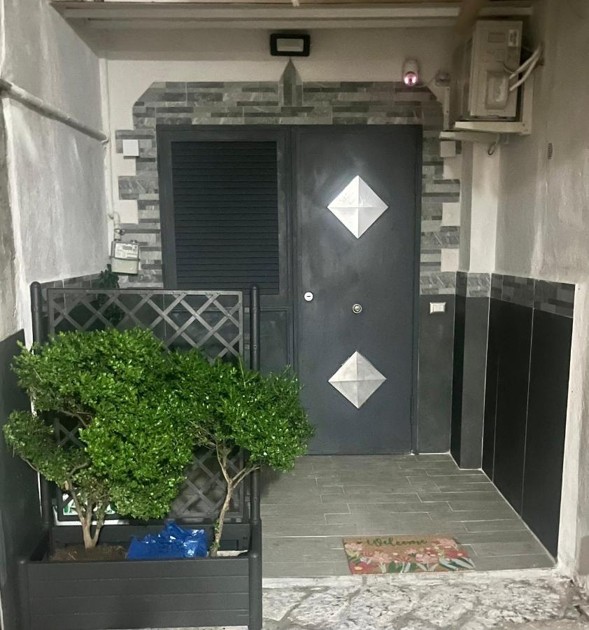 Grevin House * Naples